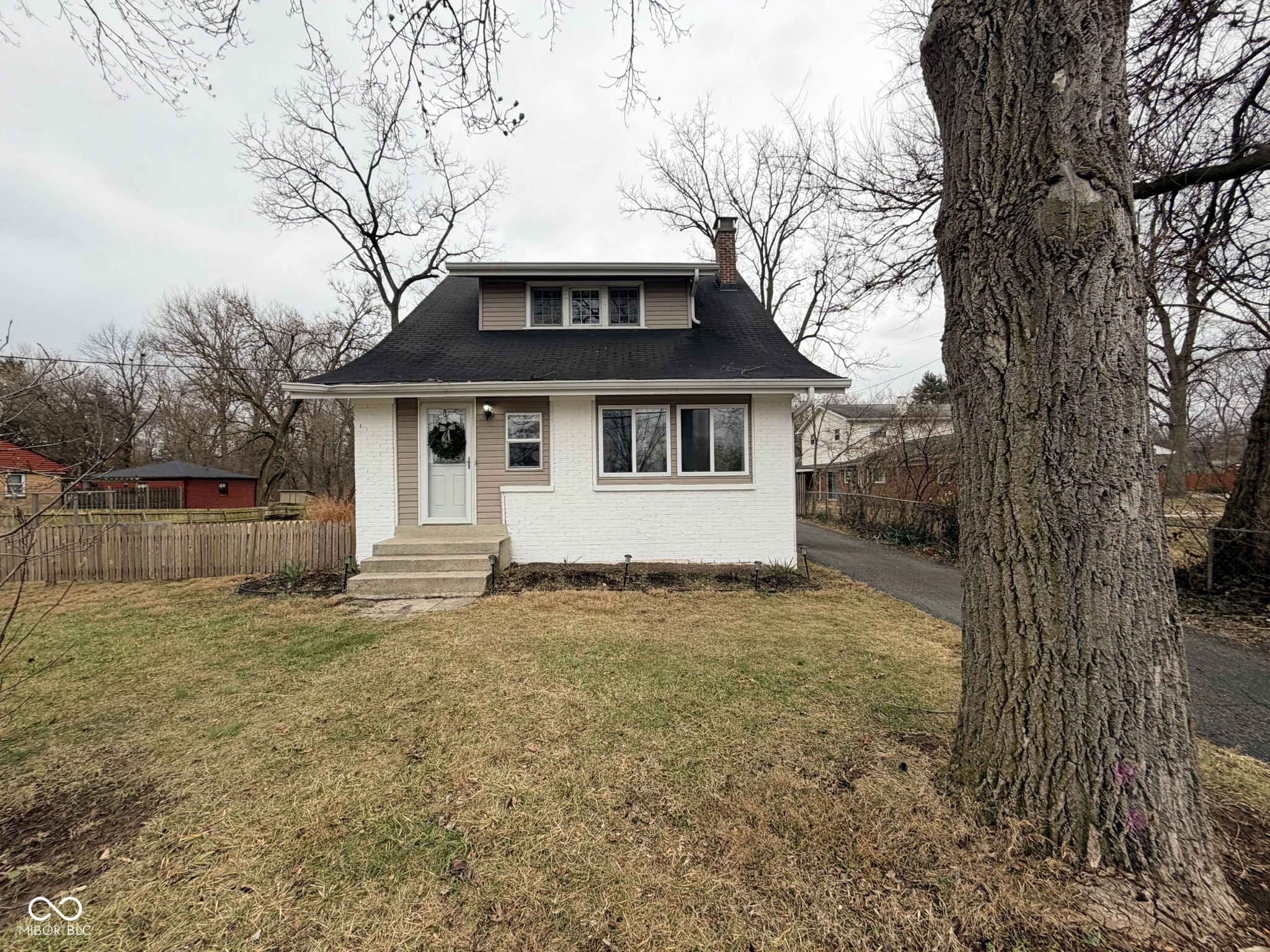 9290 N College Avenue