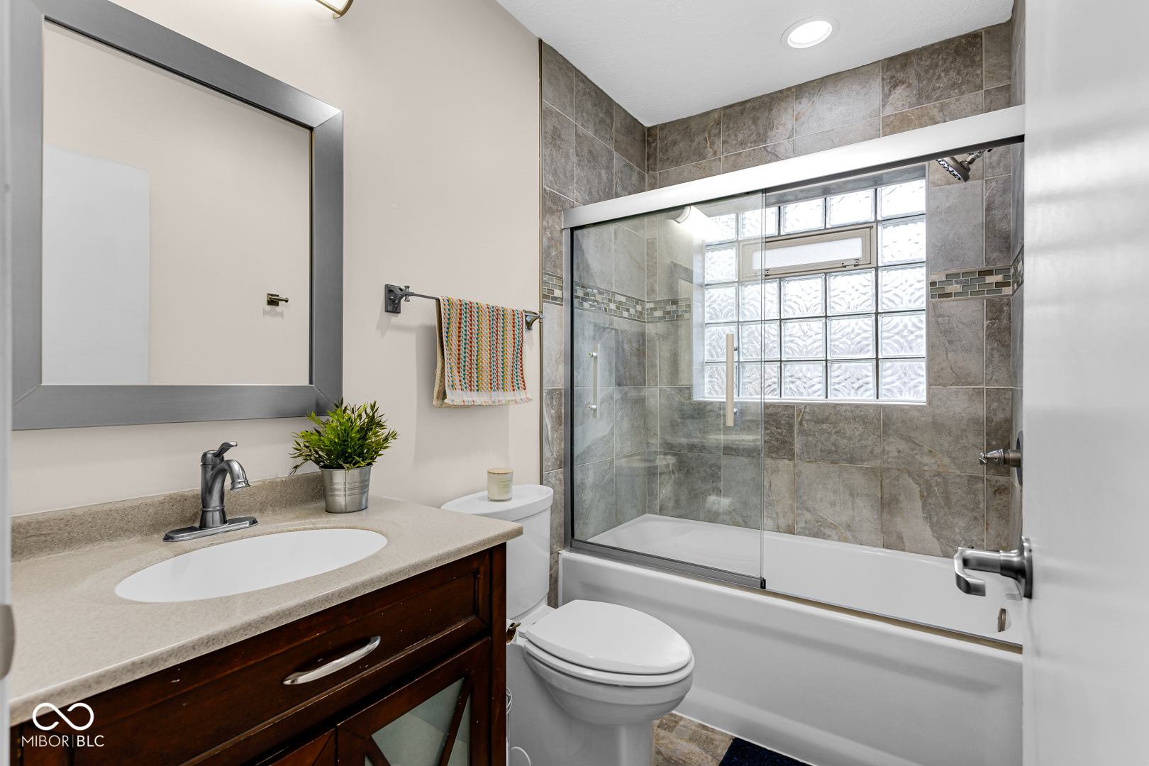 1536 N Butler Avenue