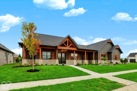 Photo of 739 Beechtree Lane, Franklin, IN 46131 (MLS # 22125950)