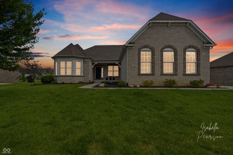Photo of 5218 Sweetwater Drive, Noblesville, IN 46062 (MLS # 22104223)