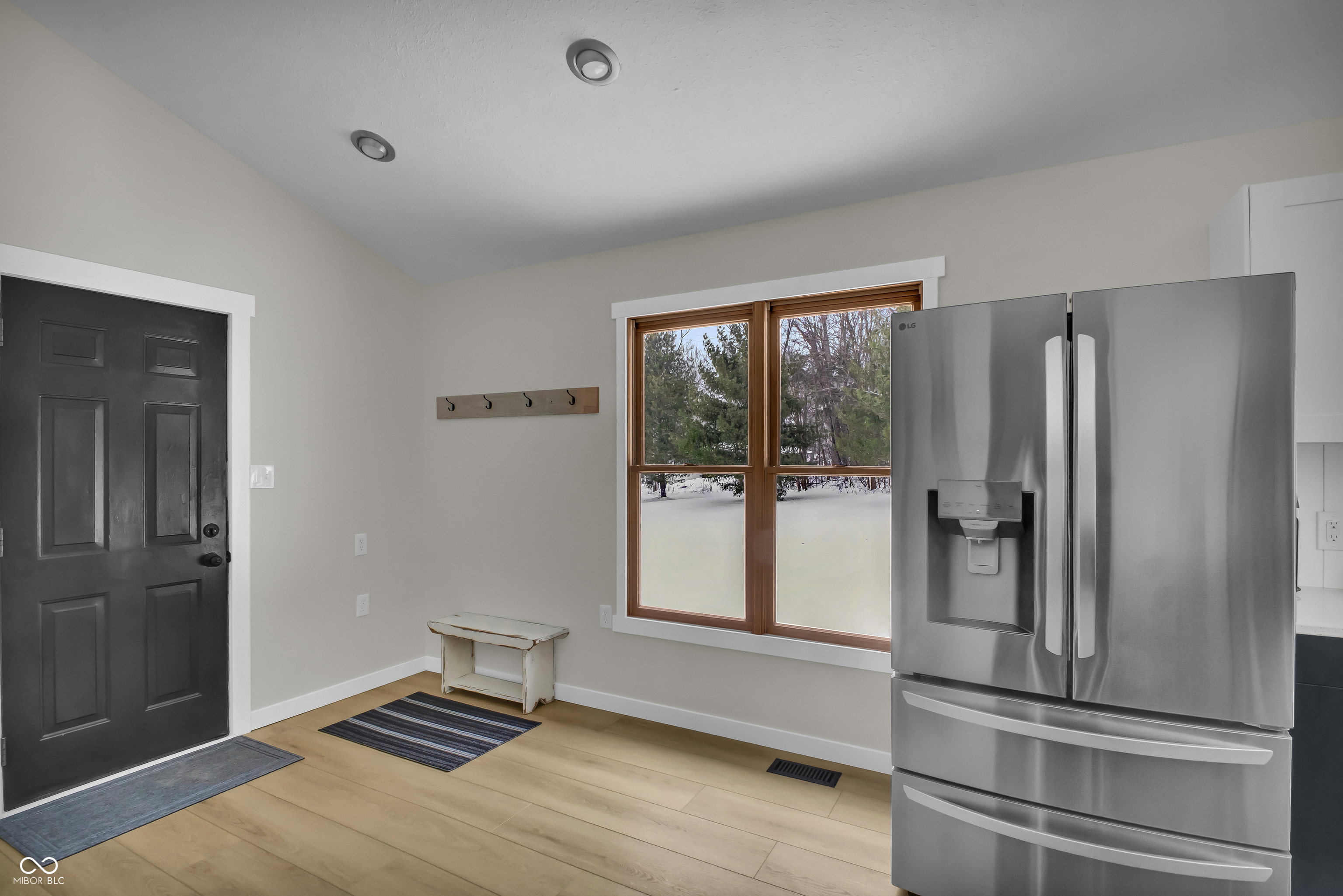 1405 E County Road 100 S