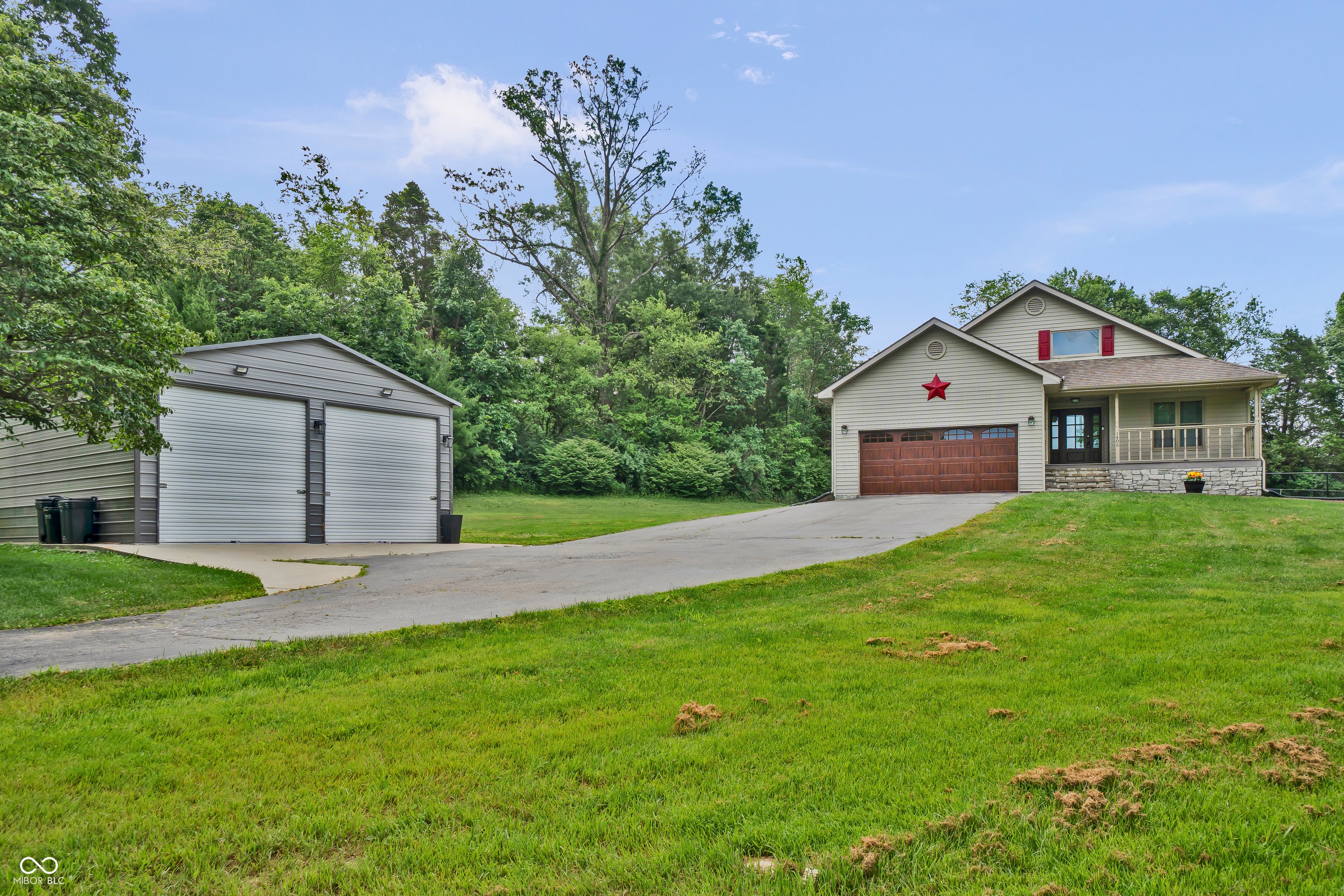 1405 E County Road 100 S