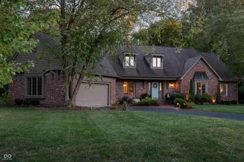 Photo of 11500 Valley Meadow Drive, Zionsville, IN 46077 (MLS # 22067353)