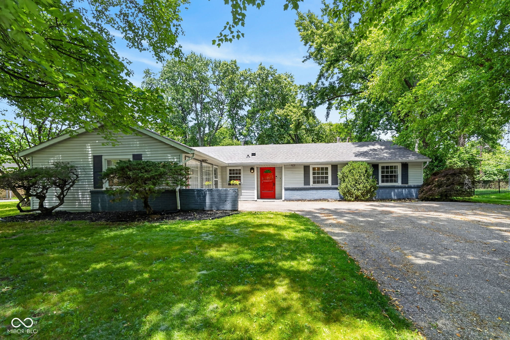 1550 W 72nd Street
