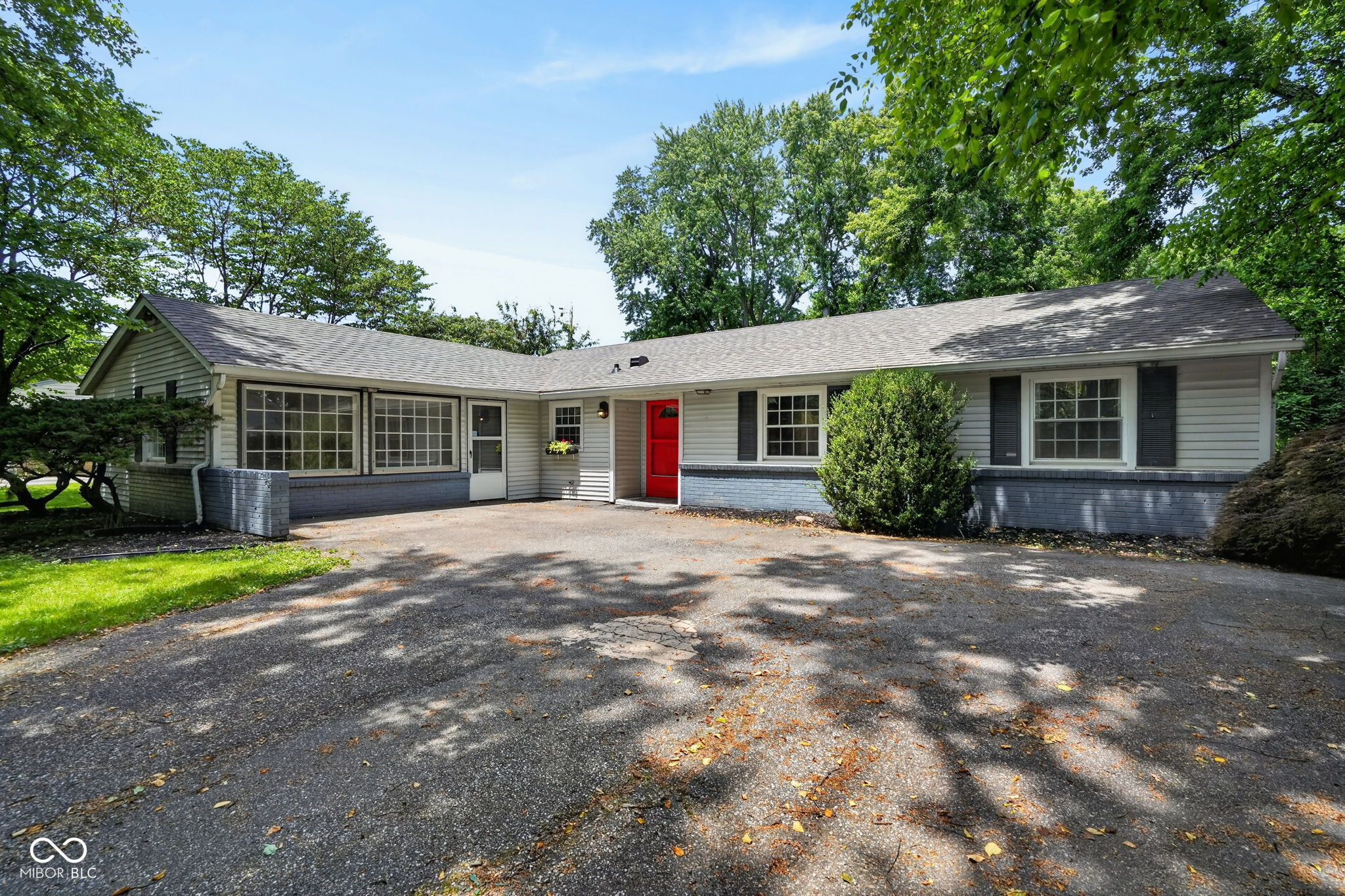 1550 W 72nd Street