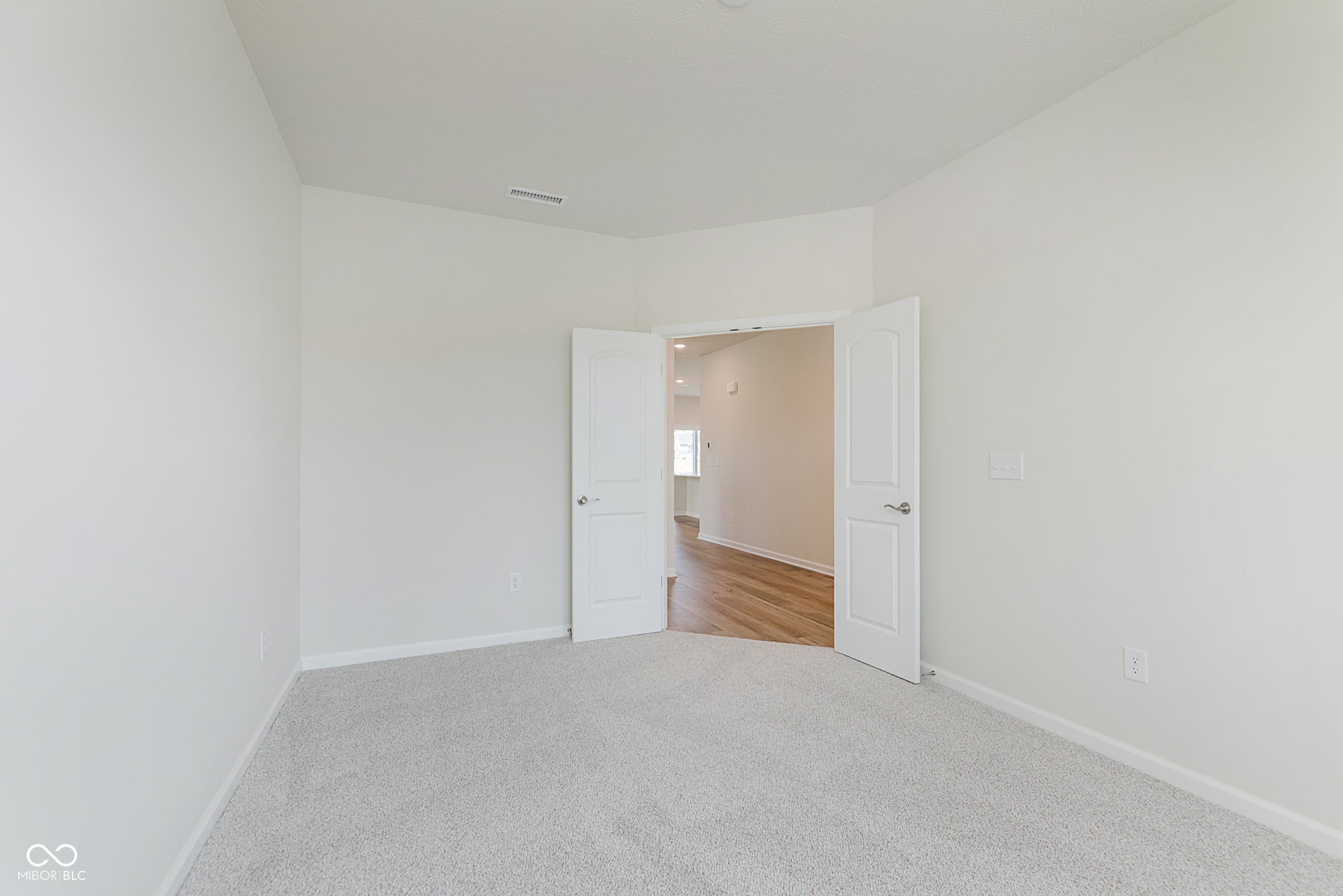 6598 Seattle Slew Drive