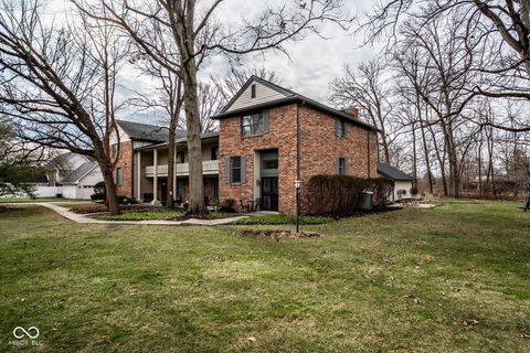 Photo of 9043 Moorhead Drive, Indianapolis, IN 46268 (MLS # 22079572)