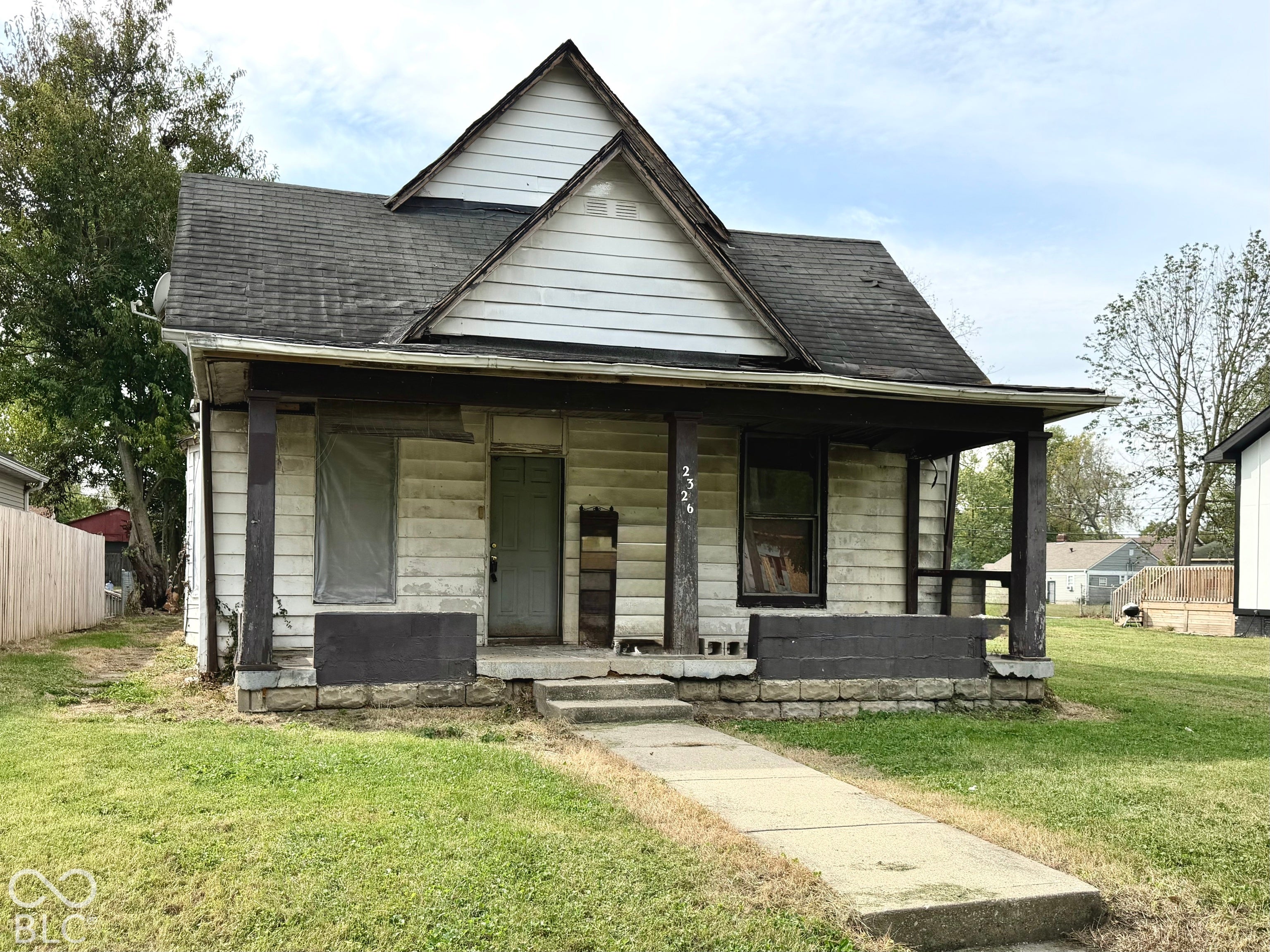 2326 Adams Street