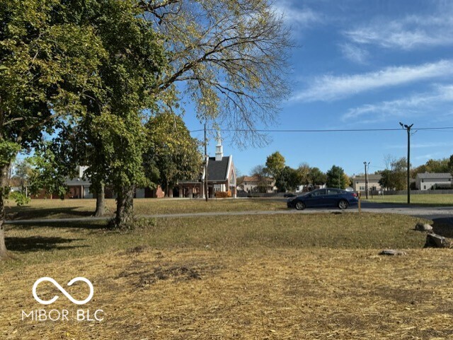 5912 Grandview Drive