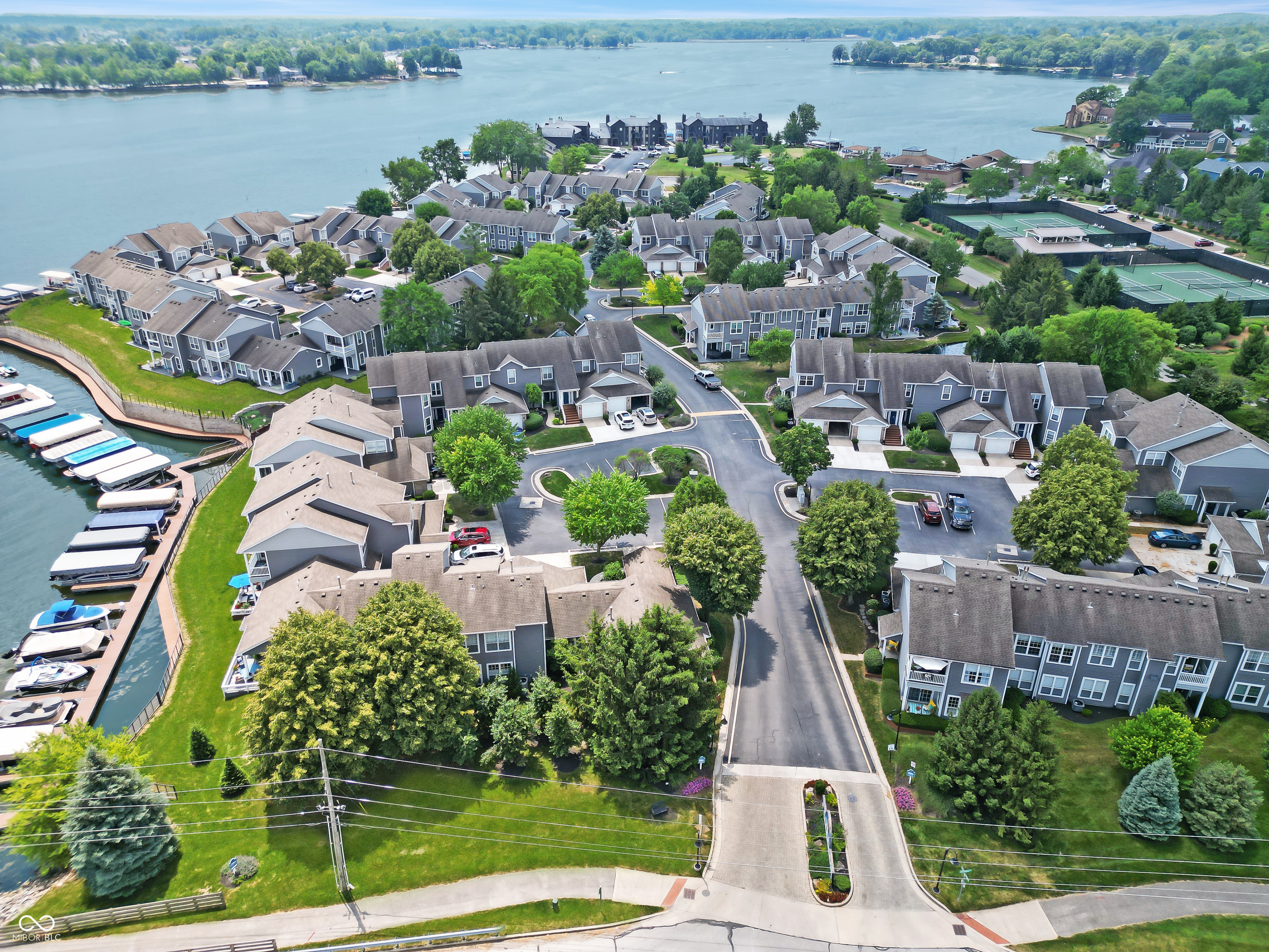 View Noblesville, IN 46062 condo
