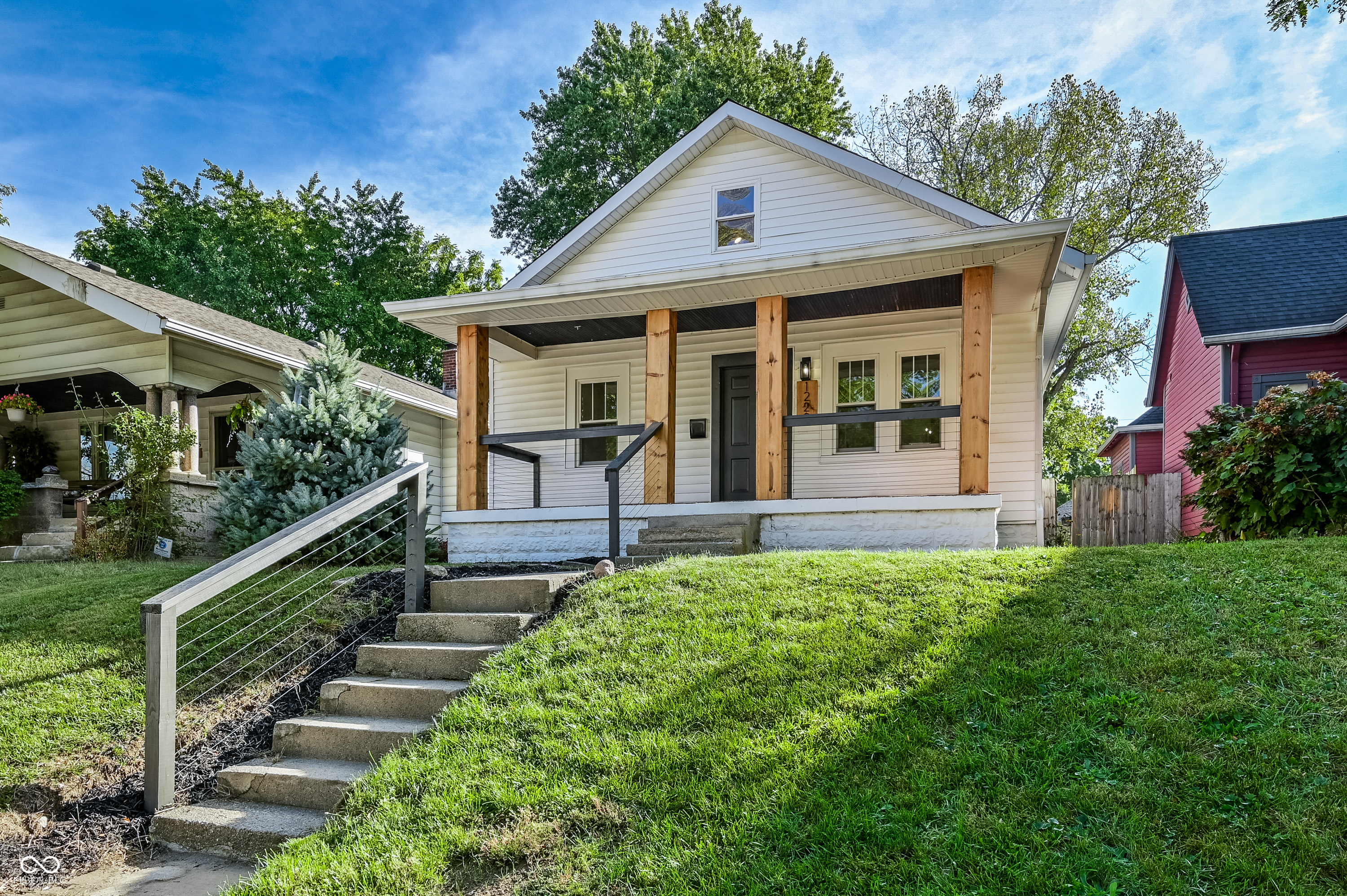 1223 N Temple Avenue