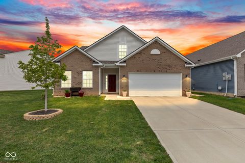 5423 Maywood Drive Whitestown IN 46075