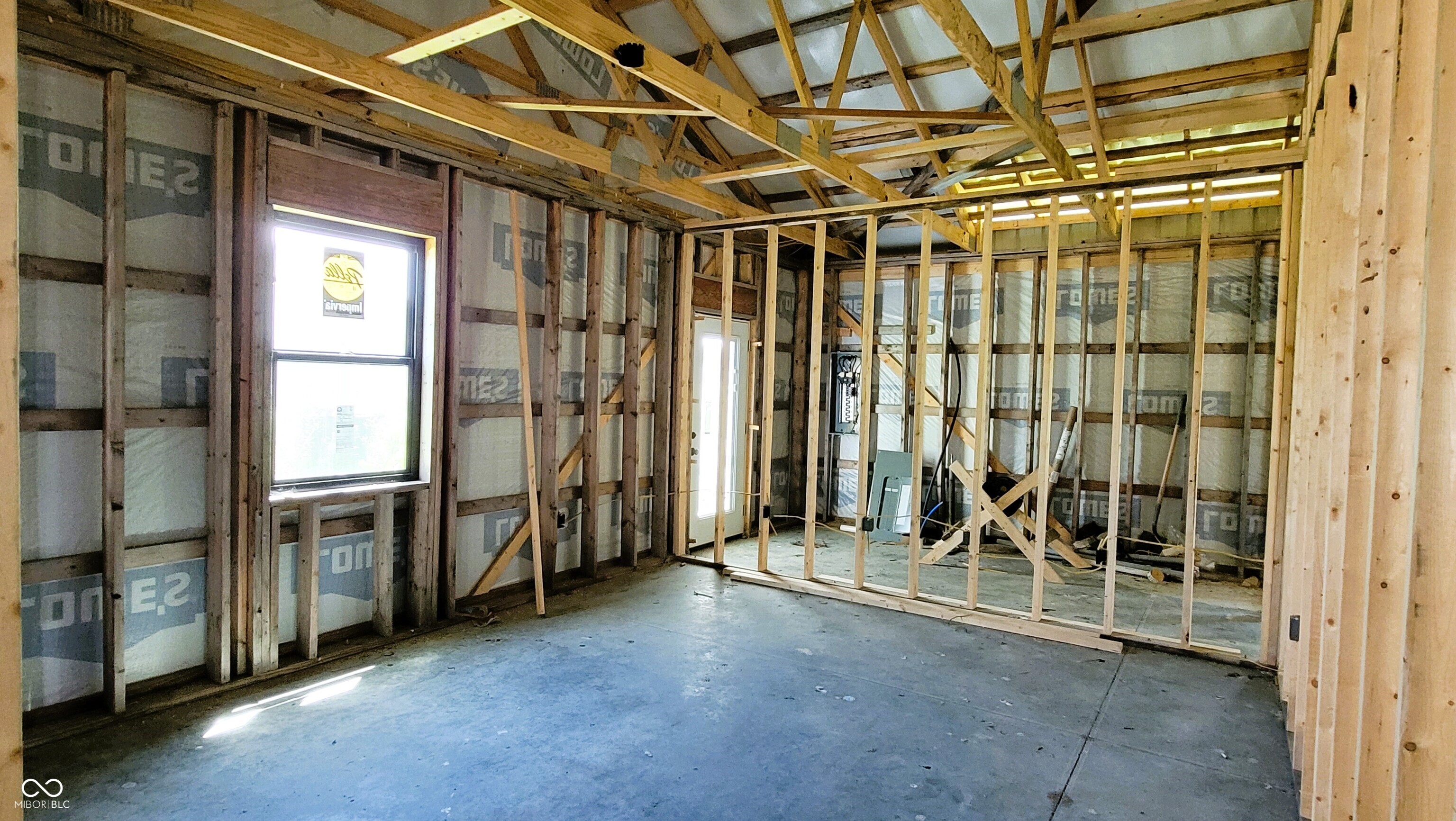 Photo 16 of 29 of 205 W Washington Street house