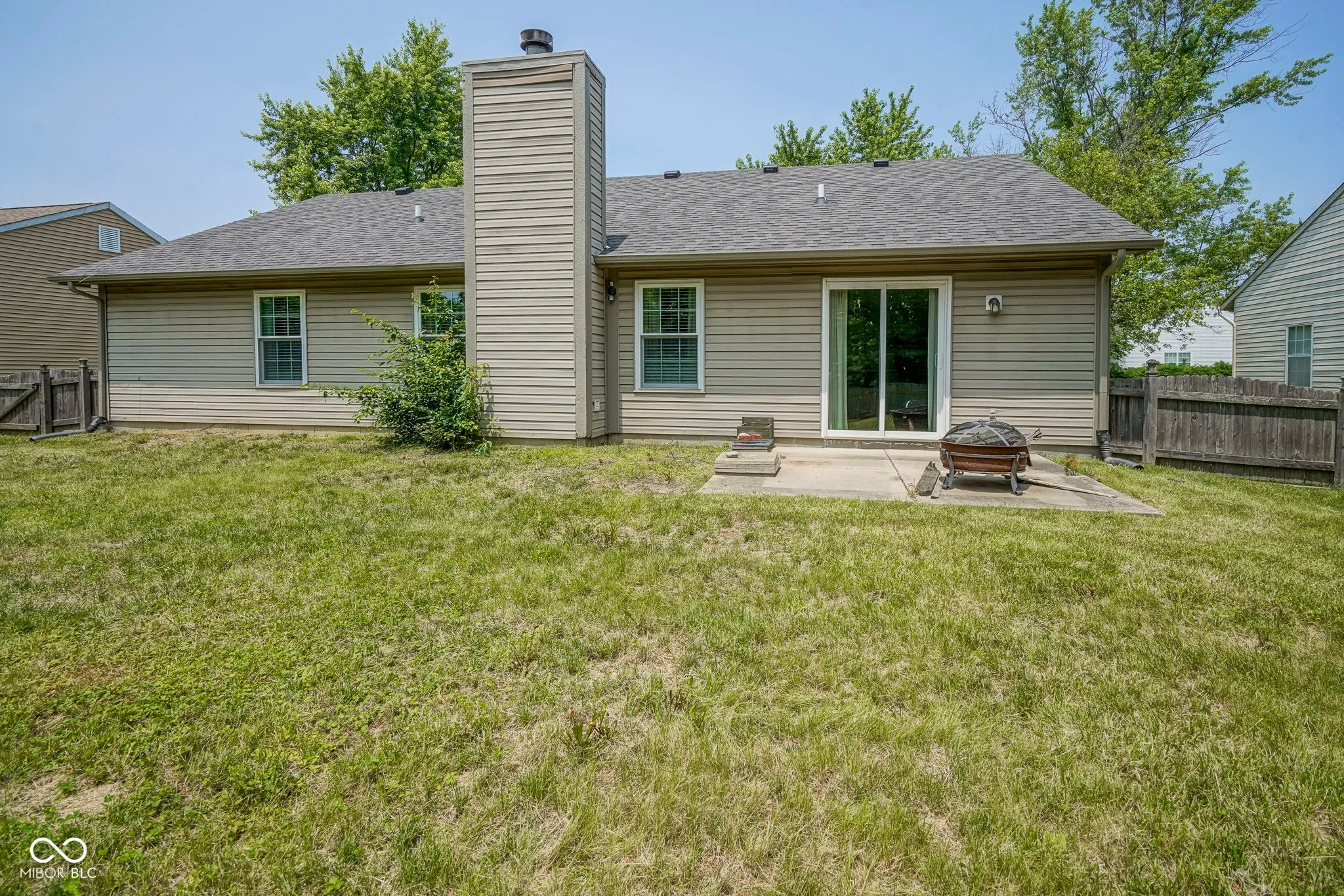 Avon, Indiana 46123, United States, 3 Bedrooms Bedrooms, ,2 BathroomsBathrooms,Residential,Pending,23895