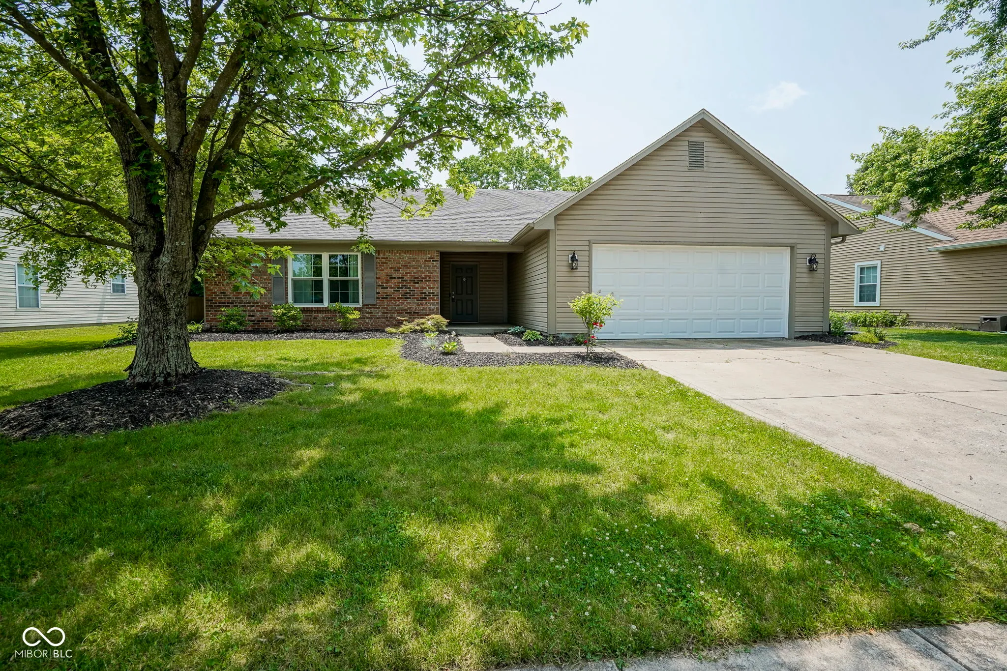 Avon, Indiana 46123, United States, 3 Bedrooms Bedrooms, ,2 BathroomsBathrooms,Residential,Pending,23895