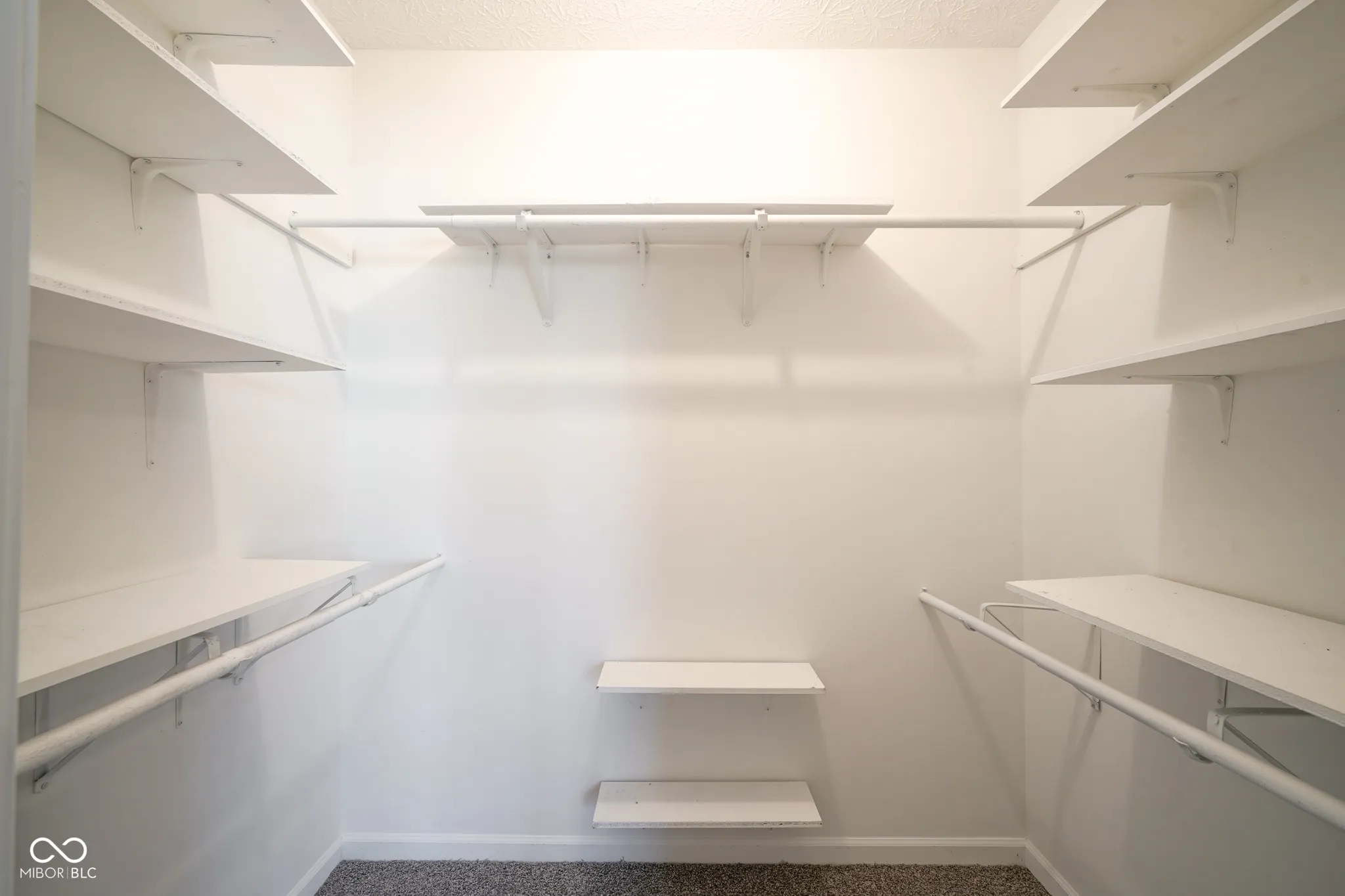 Avon, Indiana 46123, United States, 3 Bedrooms Bedrooms, ,2 BathroomsBathrooms,Residential,Pending,23895