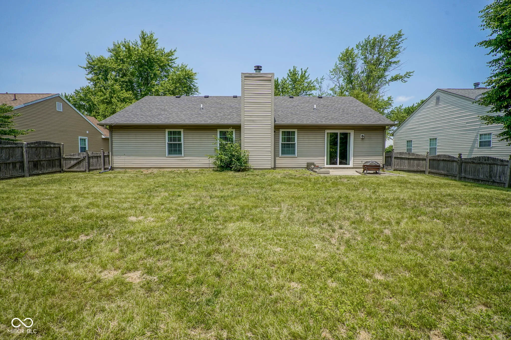 Avon, Indiana 46123, United States, 3 Bedrooms Bedrooms, ,2 BathroomsBathrooms,Residential,Pending,23895