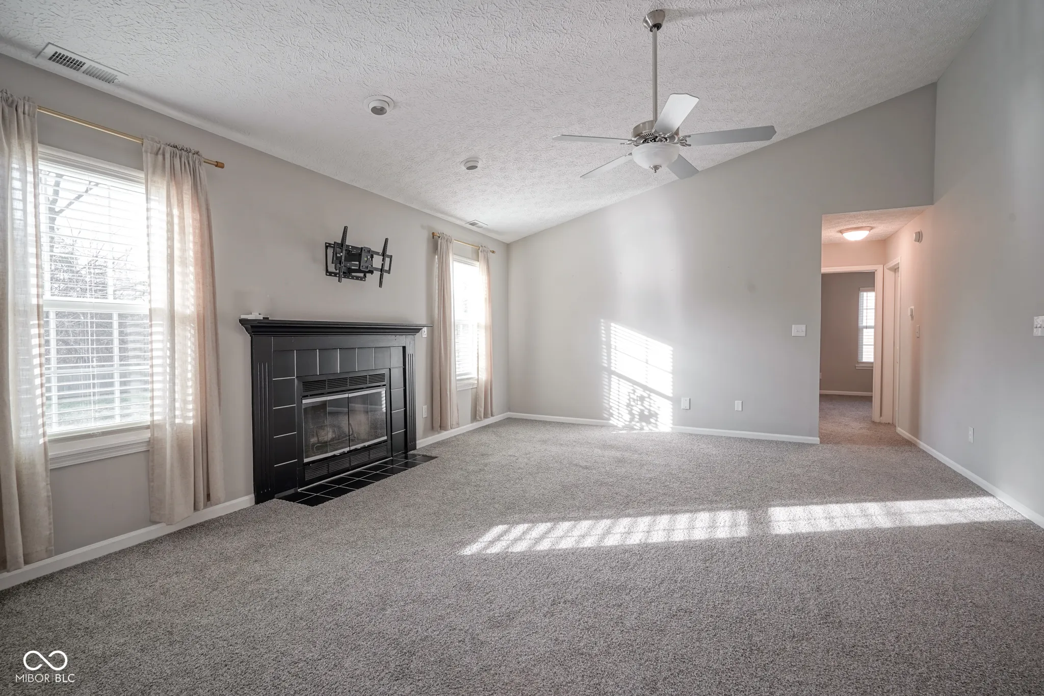 Avon, Indiana 46123, United States, 3 Bedrooms Bedrooms, ,2 BathroomsBathrooms,Residential,Pending,23895