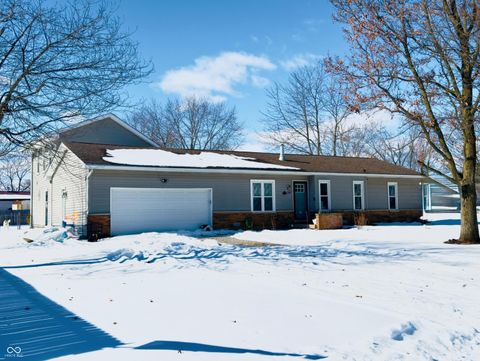 Photo of 7267 N Christopher Lane, Fairland, IN 46126 (MLS # 22082117)
