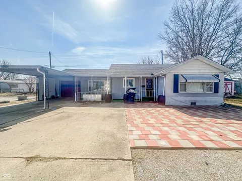 1303 S D Street, Elwood, IN 46036 - MLS#: 22027412