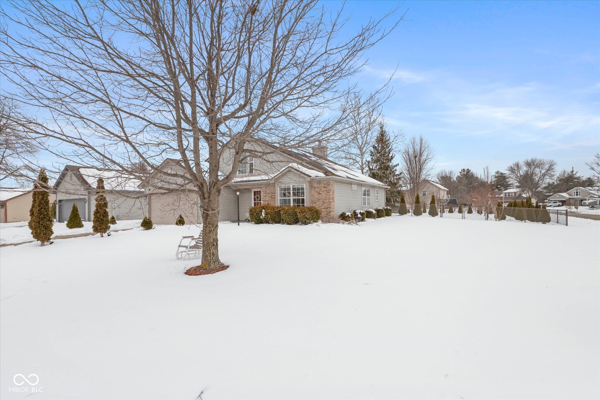 1042 Scarlet Oak Lane