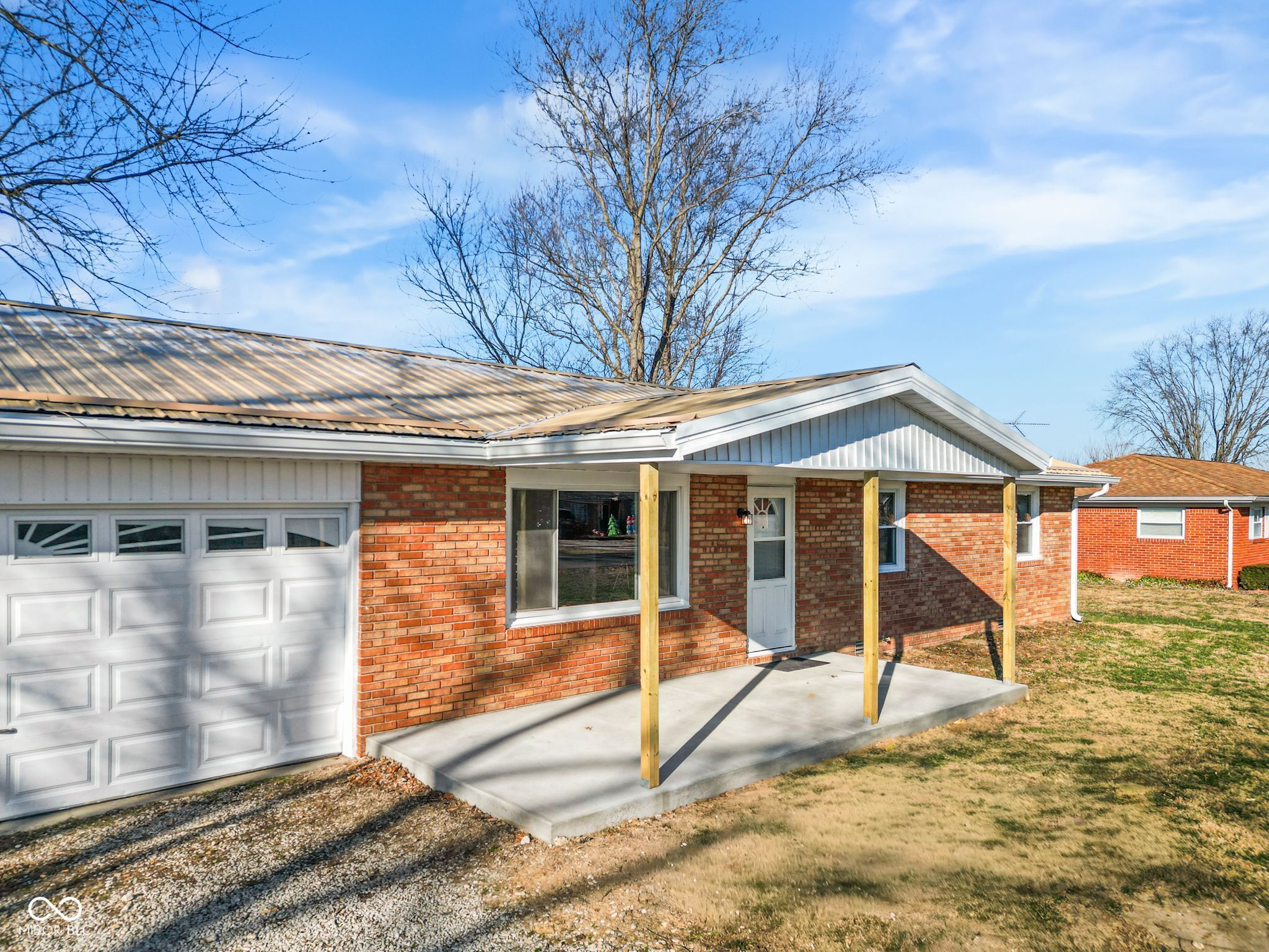 652 N Dellasburg Road