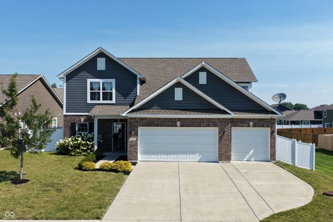 Photo of 9122 Hemingway Drive, Indianapolis, IN 46239 (MLS # 22113591)