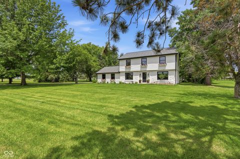 Photo of 8790 E 400 S, Zionsville, IN 46077 (MLS # 22101603)