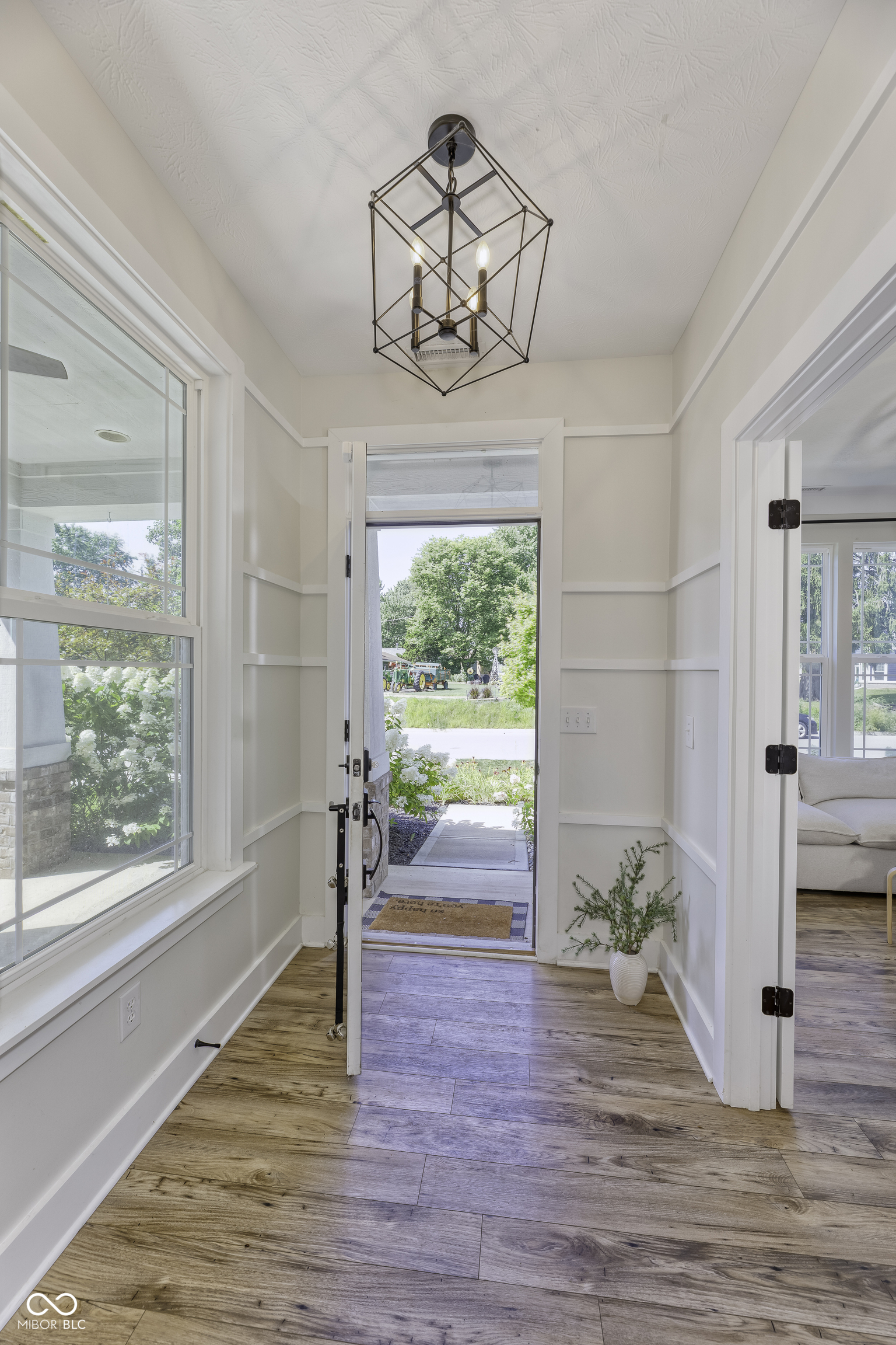 105 Thomas Point Drive