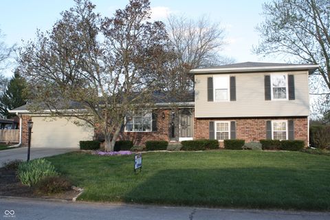 Photo of 8437 Lockwood Lane, Indianapolis, IN 46217 (MLS # 22093351)