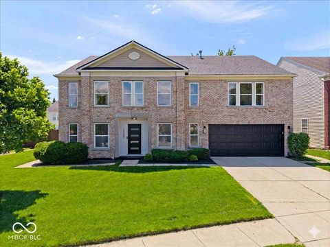 Photo of 12667 Courage Crossing, Fishers, IN 46037 (MLS # 22099434)