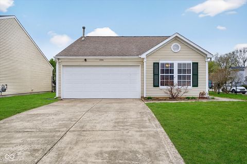 Photo of 1166 Kenwood Drive, Greenwood, IN 46143 (MLS # 22092192)