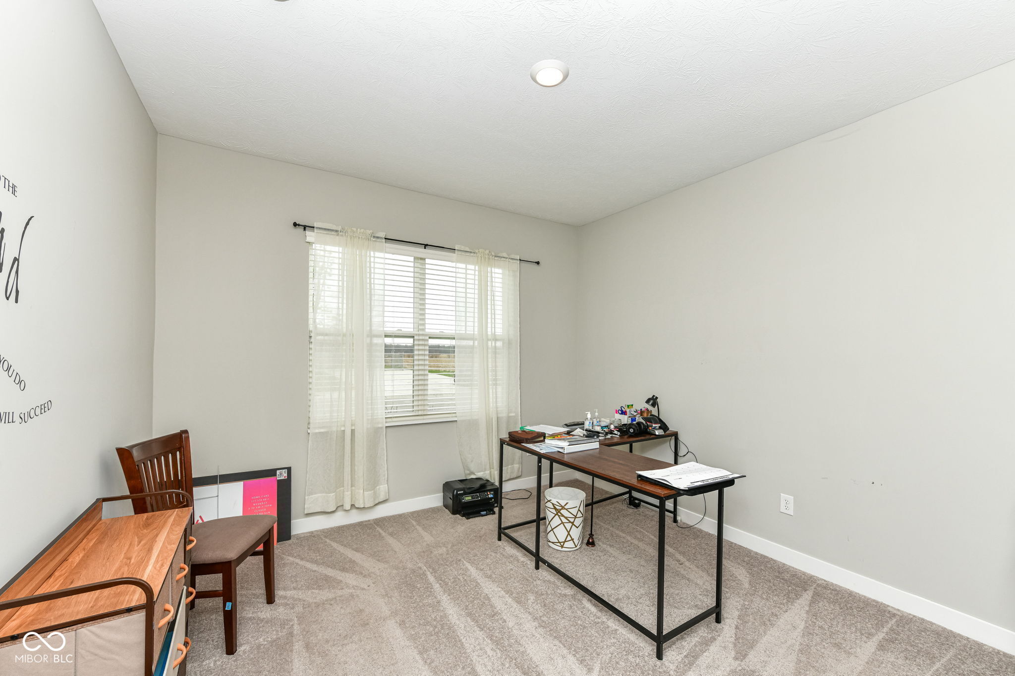 2515 S Carlota Drive