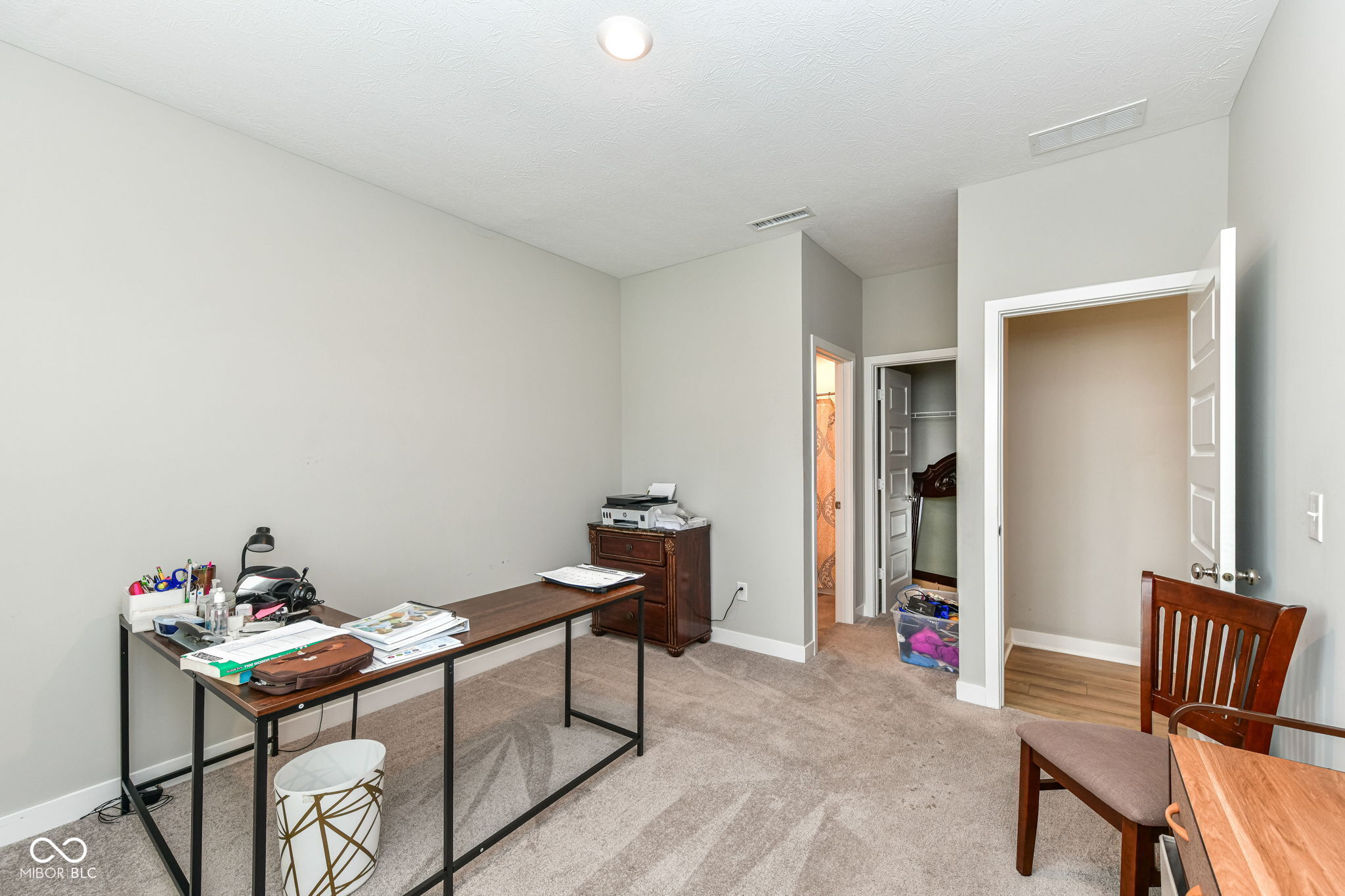 2515 S Carlota Drive