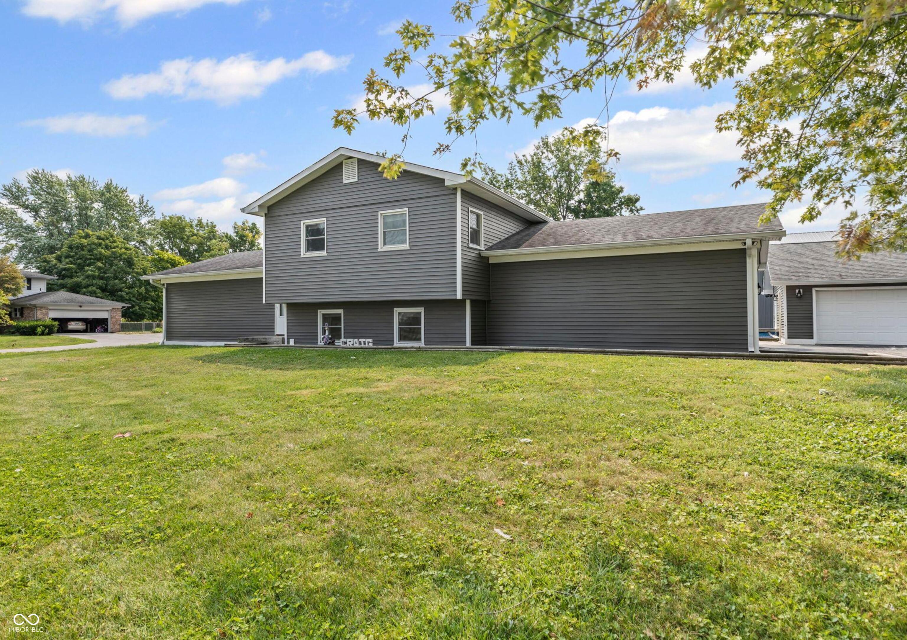 6143 E County Road 600 S