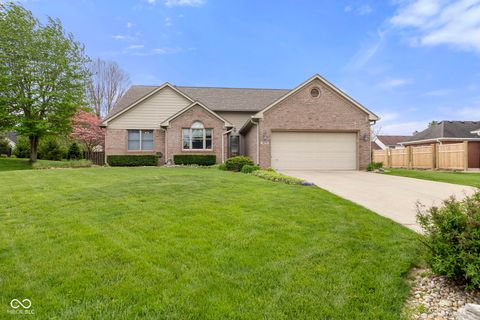 Photo of 1275 Rosewood Lane, Mooresville, IN 46158 (MLS # 22096046)