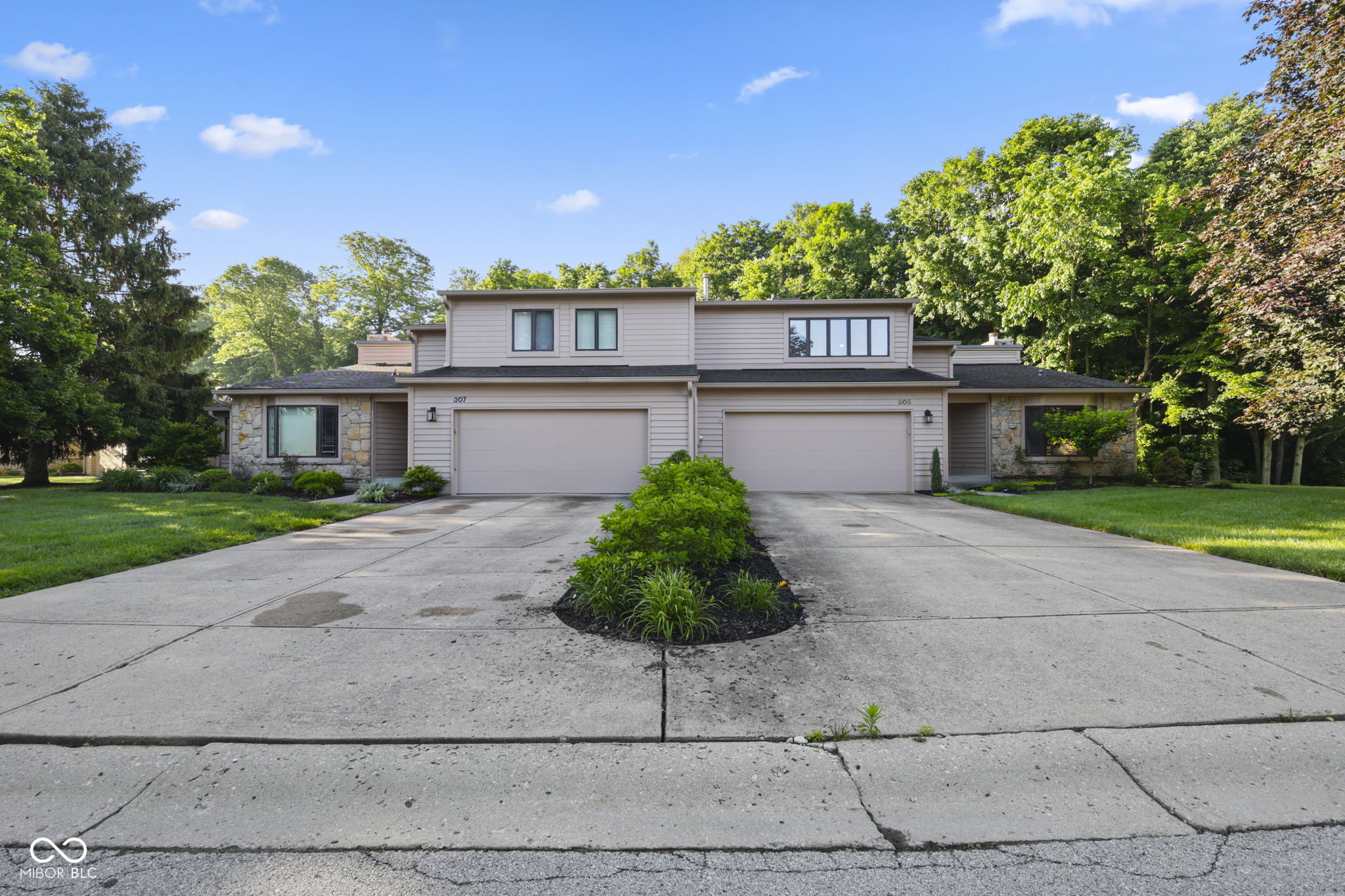 305 Sandbrook Drive