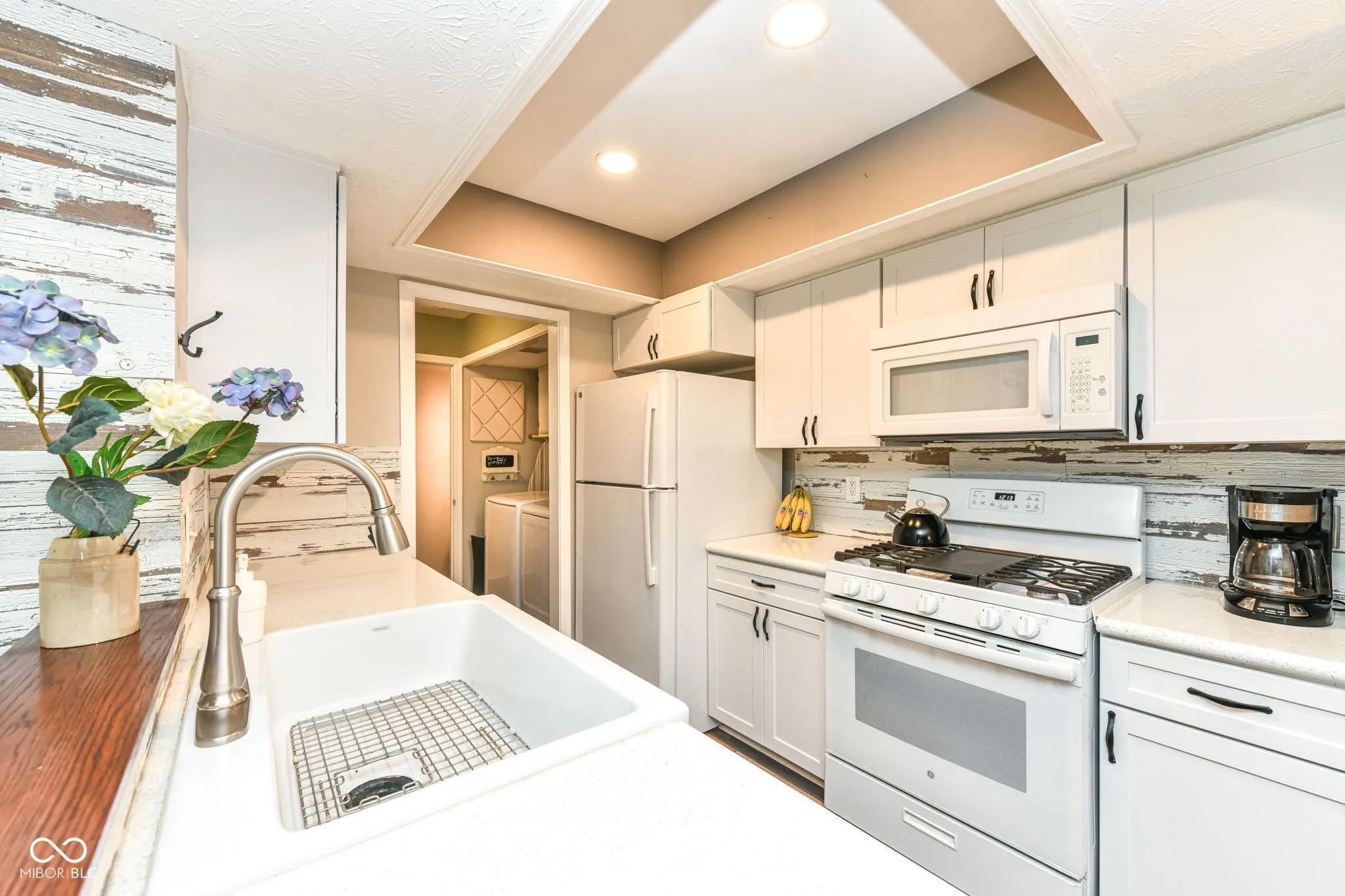 Fishers, Indiana 46038, United States, 2 Bedrooms Bedrooms, ,3 BathroomsBathrooms,Residential,Active,229807