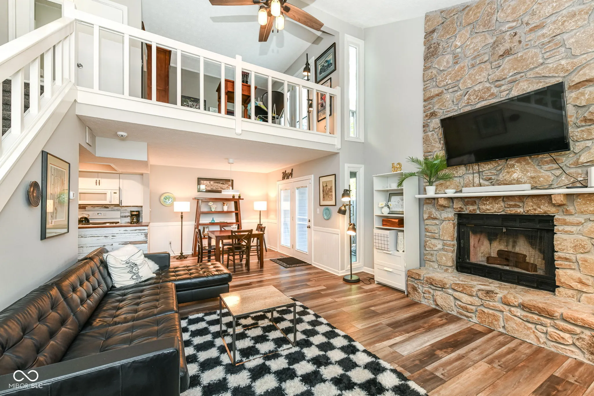 Fishers, Indiana 46038, United States, 2 Bedrooms Bedrooms, ,3 BathroomsBathrooms,Residential,Active,229807