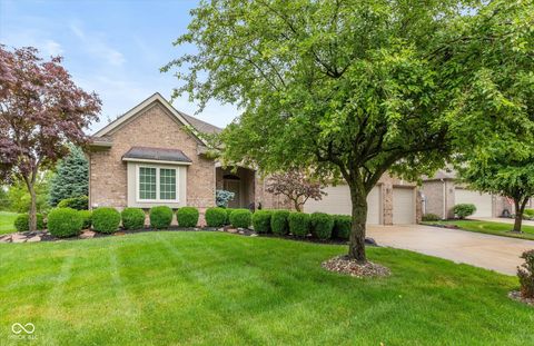 Photo of 10062 Gemstone Drive, Noblesville, IN 46060 (MLS # 22105117)