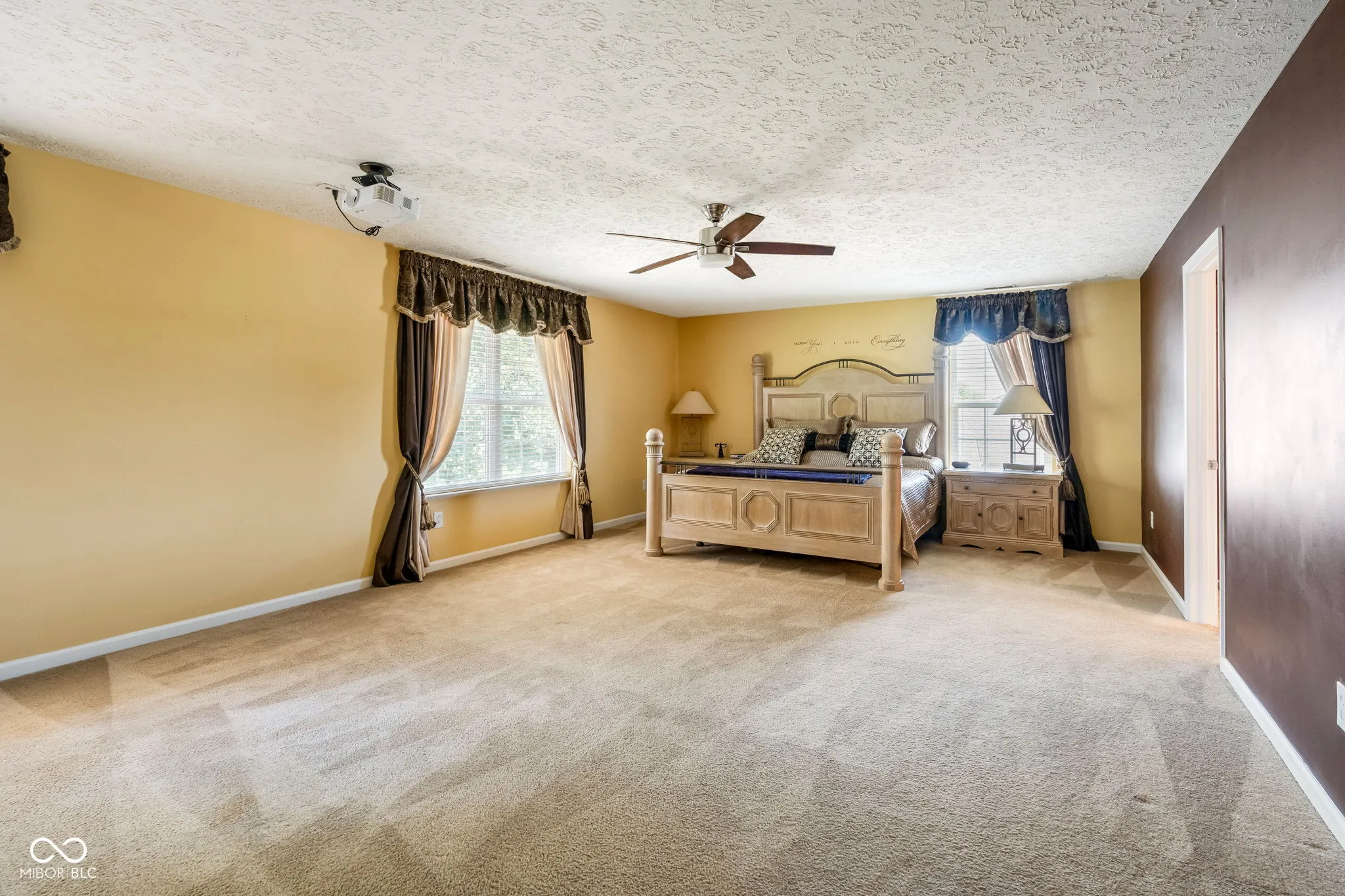 Carmel, Indiana 46074, United States, 6 Bedrooms Bedrooms, ,4 BathroomsBathrooms,Residential,Pending,183593