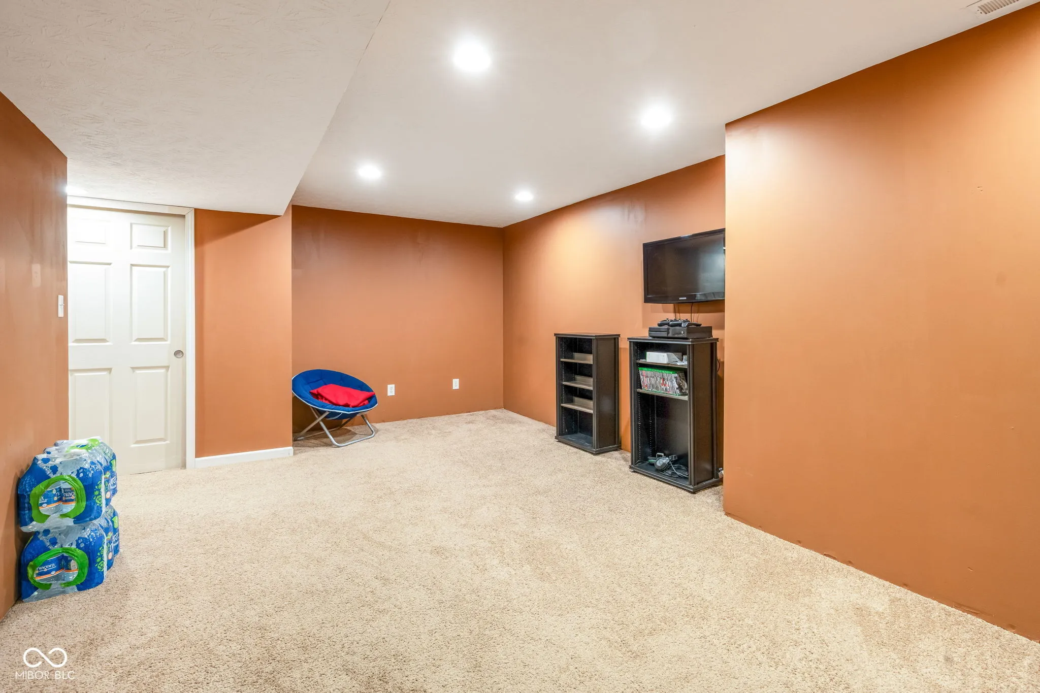 Carmel, Indiana 46074, United States, 6 Bedrooms Bedrooms, ,4 BathroomsBathrooms,Residential,Pending,183593