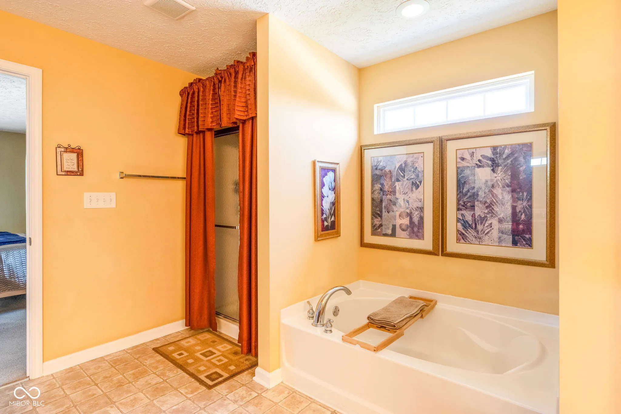 Carmel, Indiana 46074, United States, 6 Bedrooms Bedrooms, ,4 BathroomsBathrooms,Residential,Pending,183593