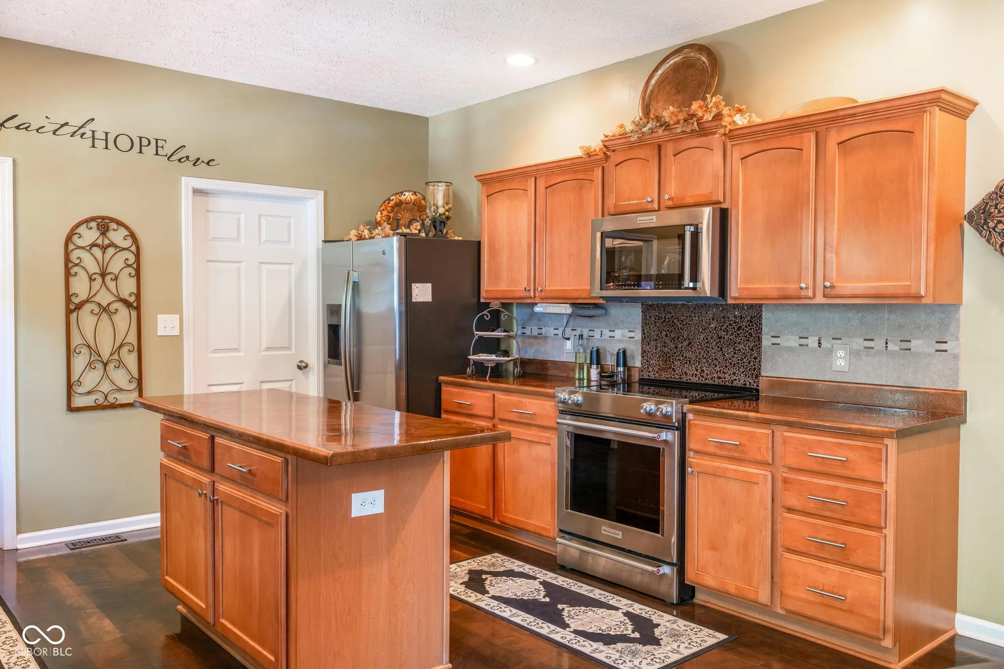 Carmel, Indiana 46074, United States, 6 Bedrooms Bedrooms, ,4 BathroomsBathrooms,Residential,Pending,183593