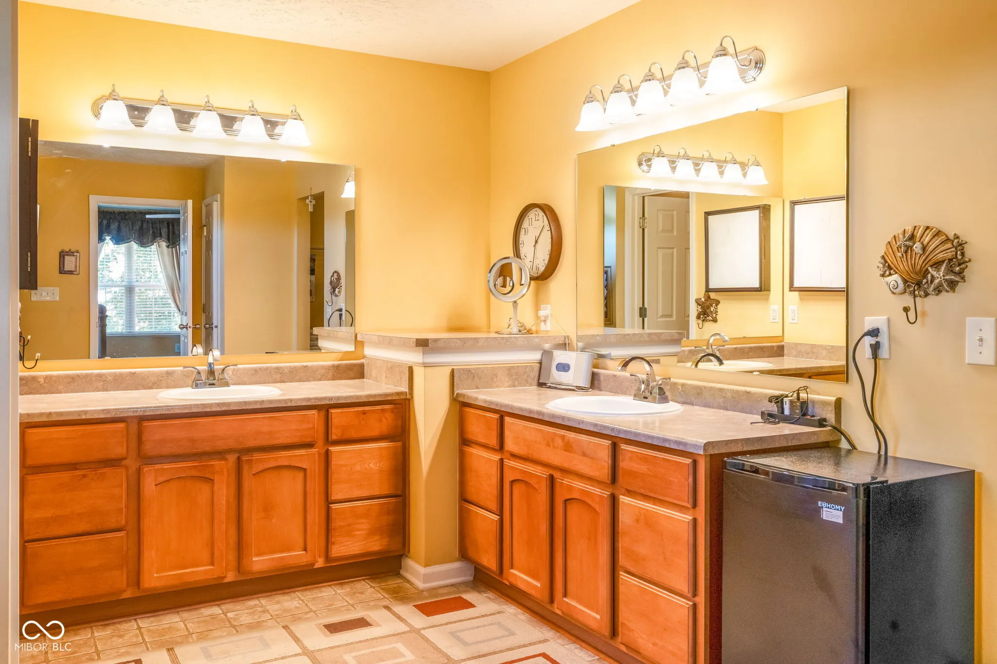 Carmel, Indiana 46074, United States, 6 Bedrooms Bedrooms, ,4 BathroomsBathrooms,Residential,Pending,183593