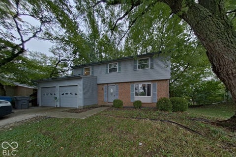 Photo of 11637 Whidbey Drive, Indianapolis, IN 46229 (MLS # 22127877)