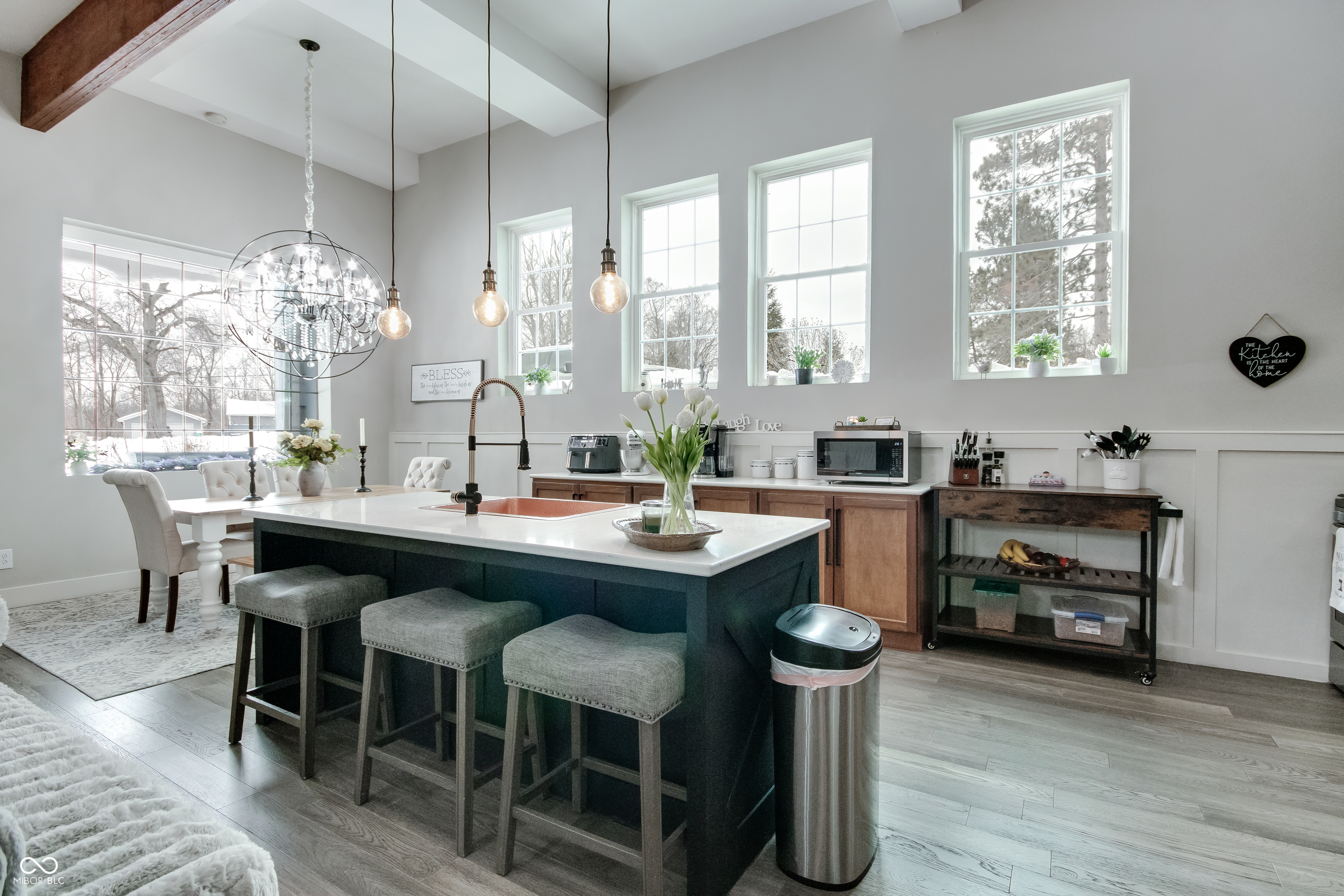 8780 N Old State Road 37