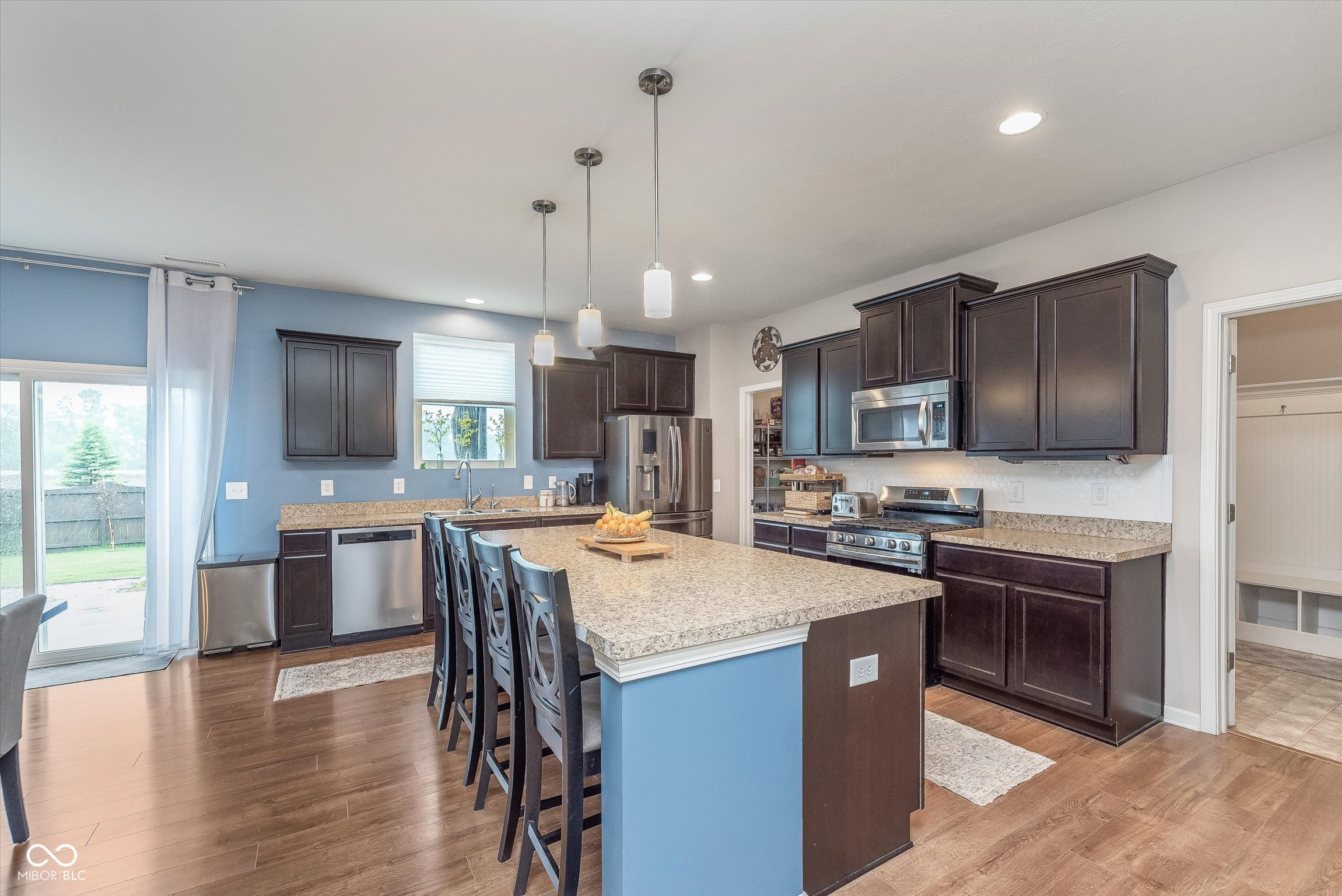6589 Kara Lane