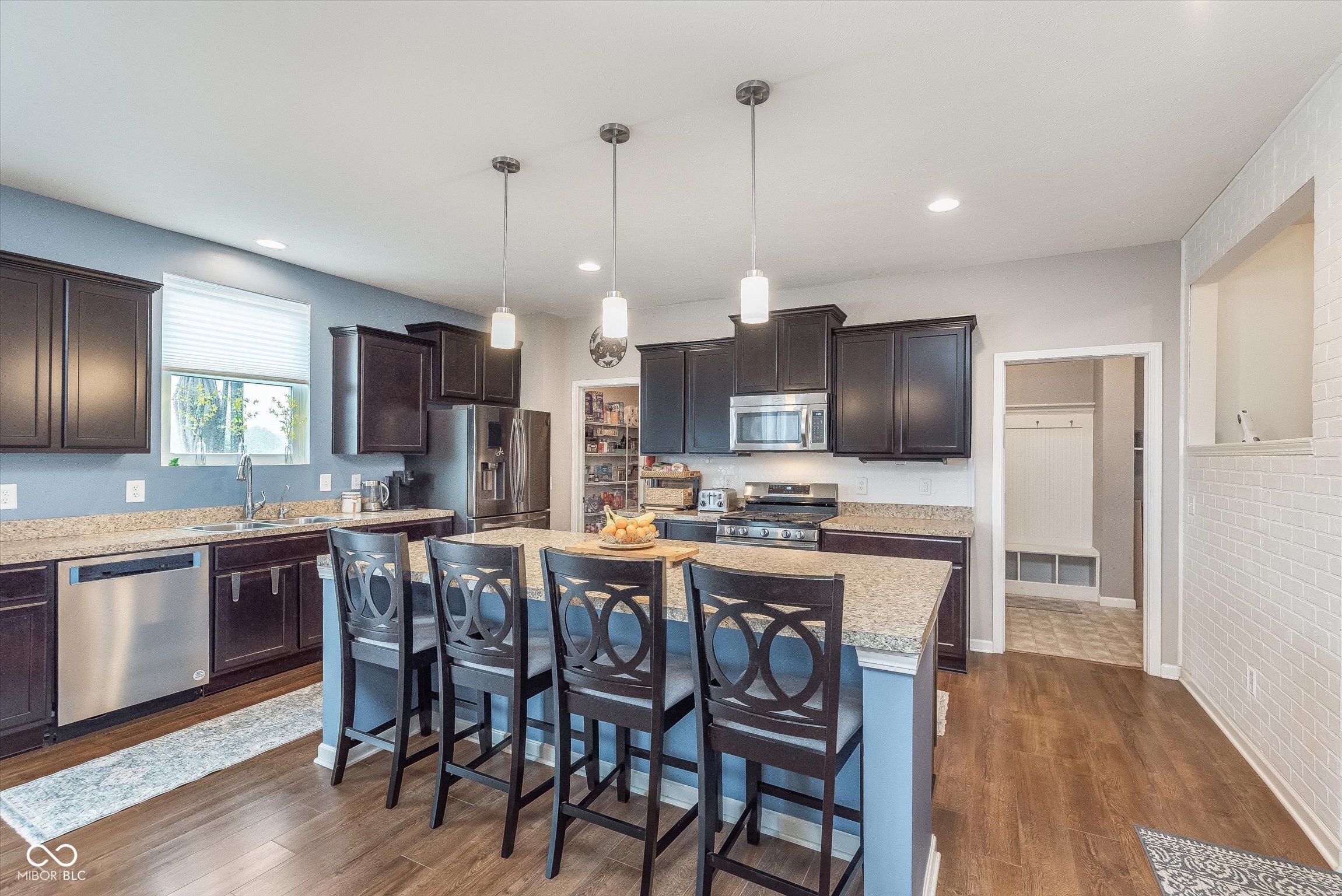 6589 Kara Lane