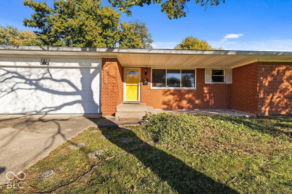 5411 N Kenmore Road